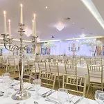Szálloda Raheen Woods 4*