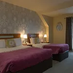 Szálloda Raheen Woods 4*