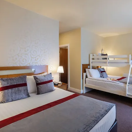 Raheen Woods Hotel