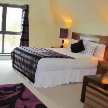 Hotel Raheen Woods