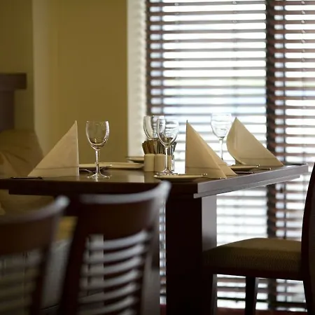 Hotel Raheen Woods Athenry