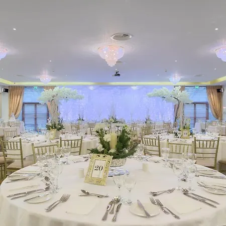 Raheen Woods Hotel
