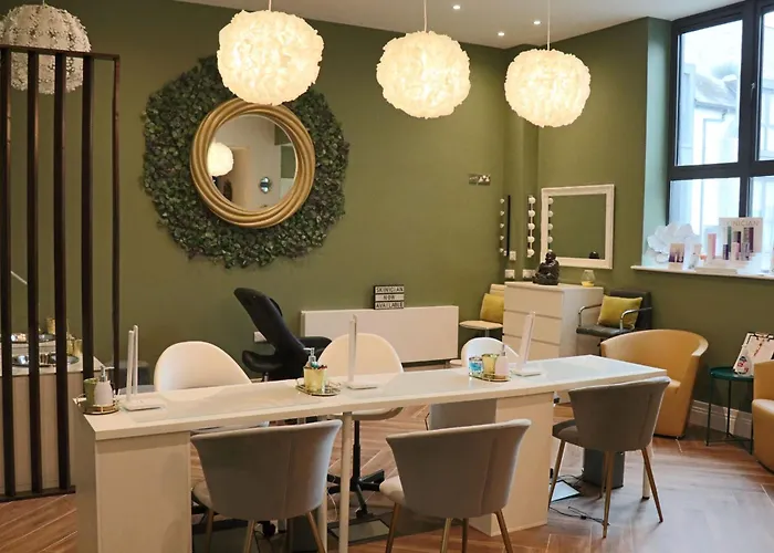 Ξενοδοχείο Raheen Woods 4*