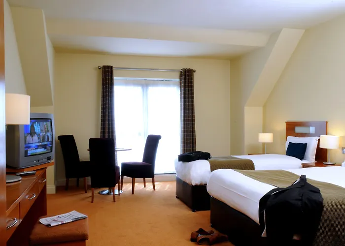 Raheen Woods 4* Атенрай