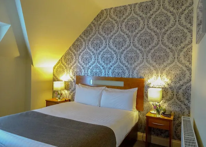 Raheen Woods Ξενοδοχείο 4*