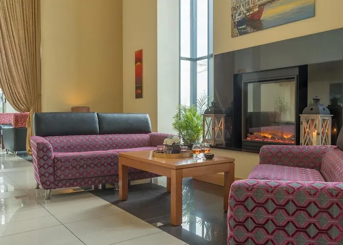 Raheen Woods Отель 4*